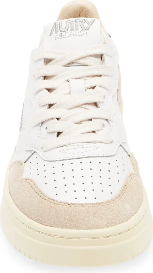 Medalist Low Sneaker - Image 3