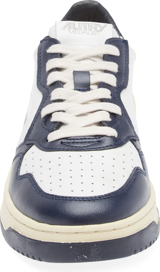Medalist Low Sneaker - Image 4
