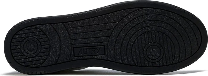 Medalist Low Sneaker - Image 11