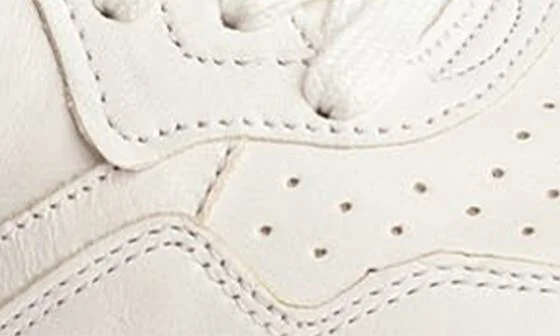 Medalist Low Sneaker - Image 4