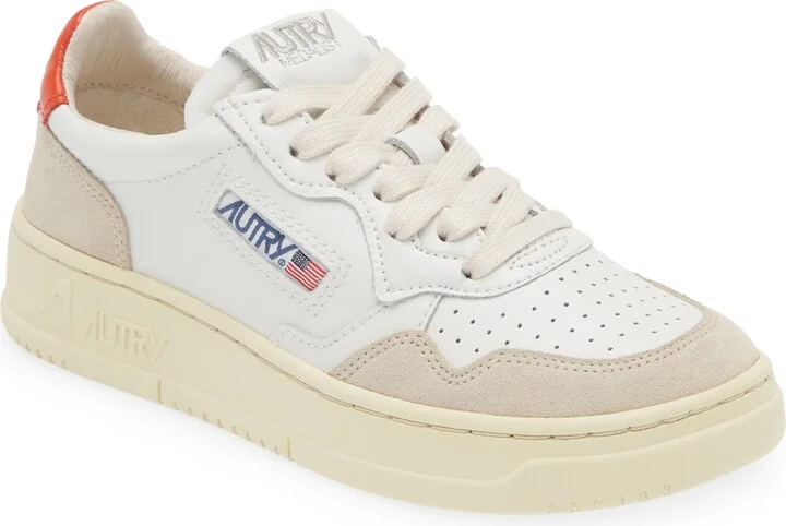 Medalist Low Sneaker