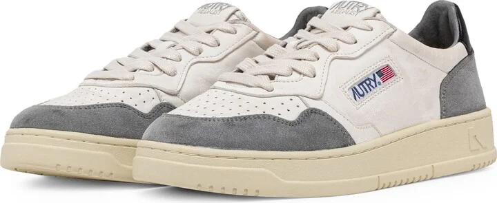 Medalist Low Sneaker