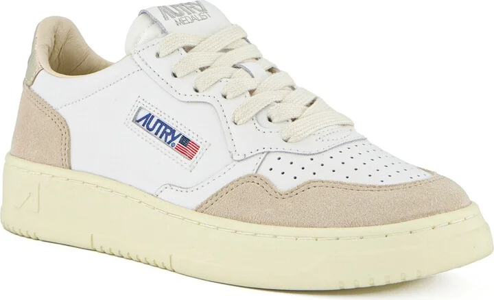 Medalist Low Sneaker