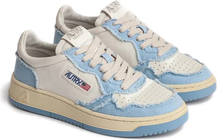 Medalist Low Sneaker