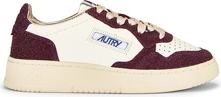 Medalist Low Sneaker