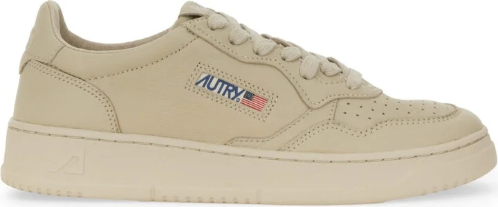 "Medalist Low" Sneaker