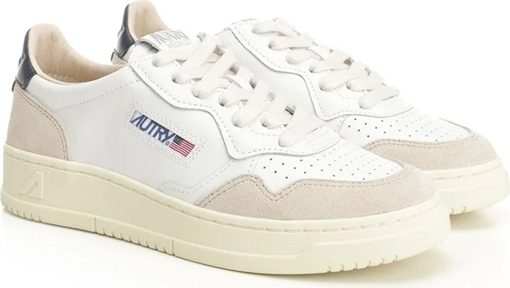 Medalist Low Sneakers Gold