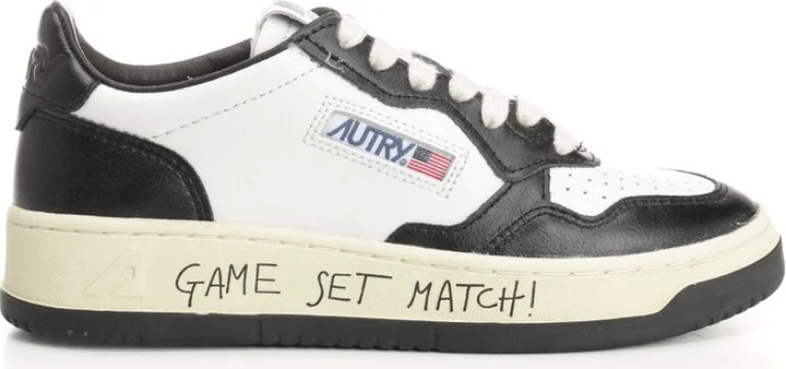 Medalist Low Sneakers Gold