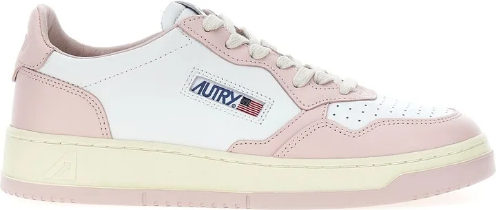 Medalist Low Sneakers