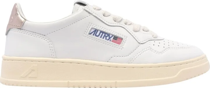 Medalist Low Sneakers