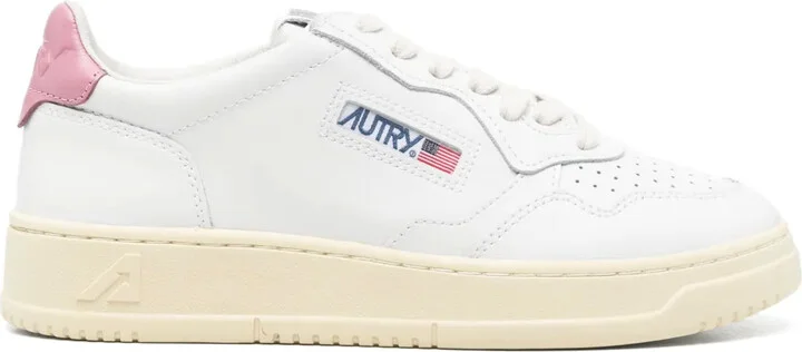 Medalist low sneakers
