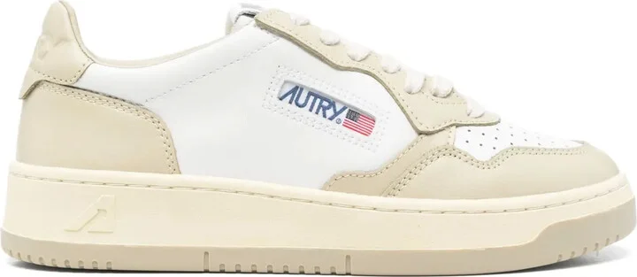 Medalist low sneakers