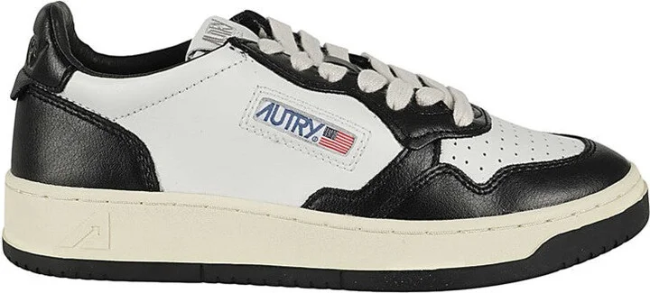 Medalist Low Sneakers