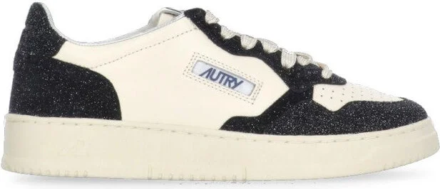 Medalist Low Sneakers