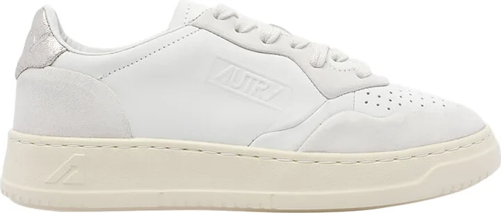Medalist Low Sneakers