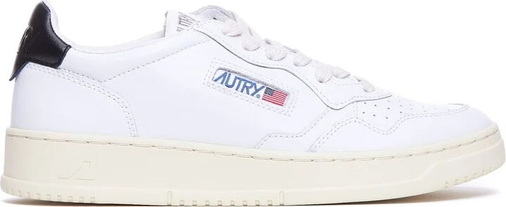 Medalist Low Sneakers