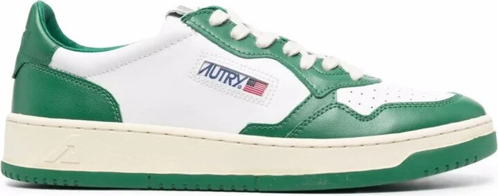 Medalist Low Sneakers