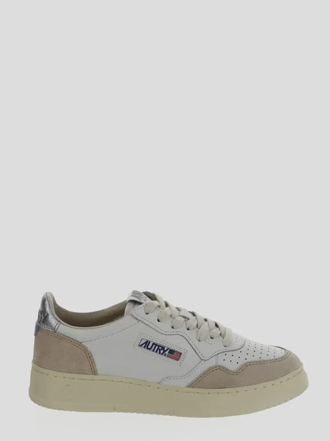 Medalist Low Sneakers