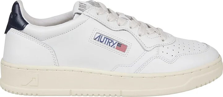 Medalist Low Sneakers