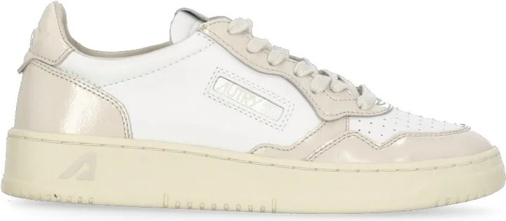 Medalist Low Sneakers