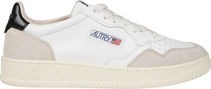 Medalist Low Sneakers