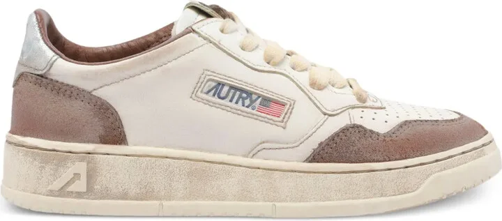 Medalist low sneakers