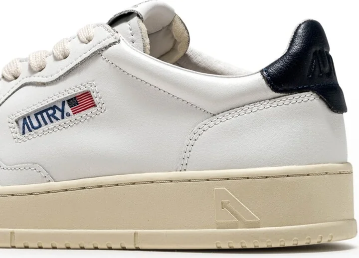 Medalist Low-Top Bicolor Leather Sneakers - Image 4