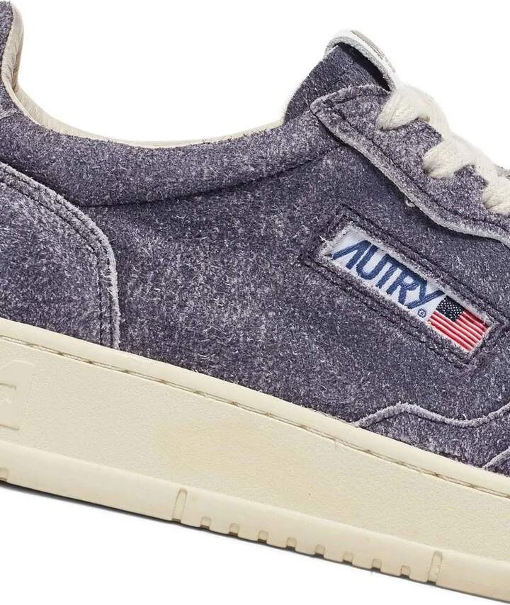 Medalist Low Top Sneaker - Image 6