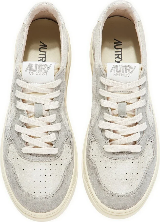 Medalist Low Top Sneaker - Image 4