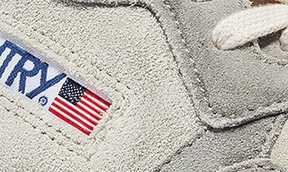 Medalist Low Top Sneaker - Image 7