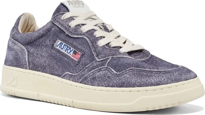 Medalist Low Top Sneaker