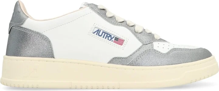 Medalist Low-top Sneakers