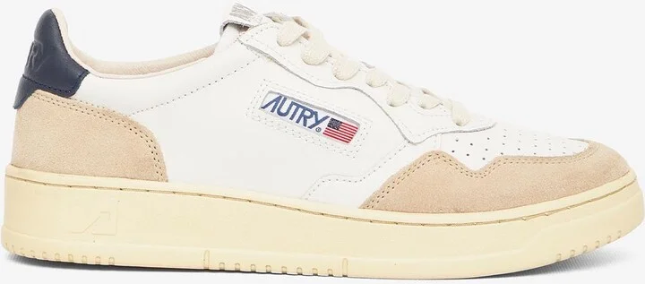 Medalist Low-Top Sneakers