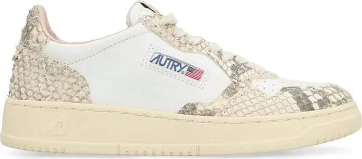 Medalist Low-top Sneakers