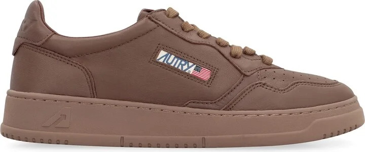 Medalist Low-top Sneakers