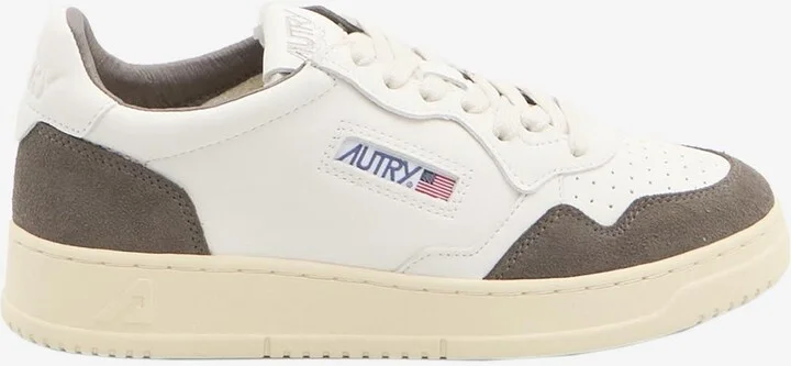 Medalist Low-Top Sneakers