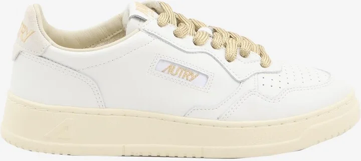 Medalist Low-Top Sneakers