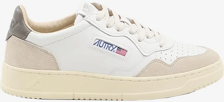 Medalist Low-Top Sneakers