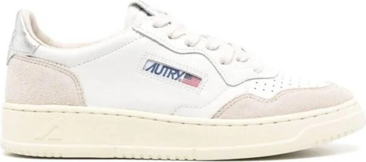 Medalist Low-Top Sneakers