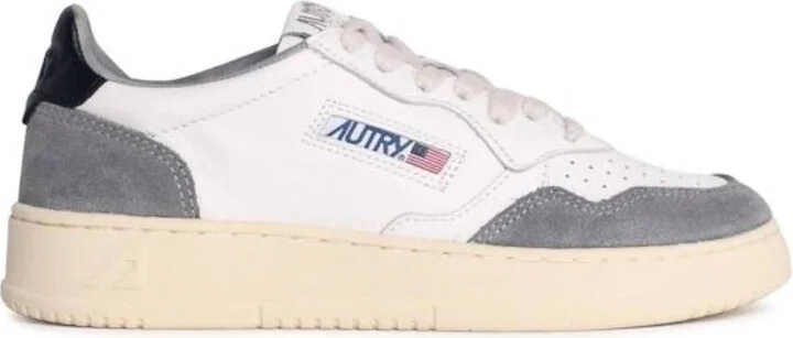 Medalist Low-Top Sneakers