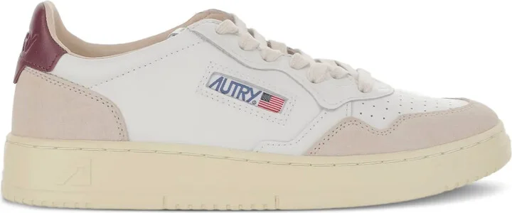 Medalist low-top sneakers