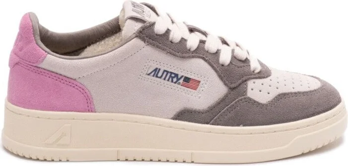 Medalist Low-Top Sneakers