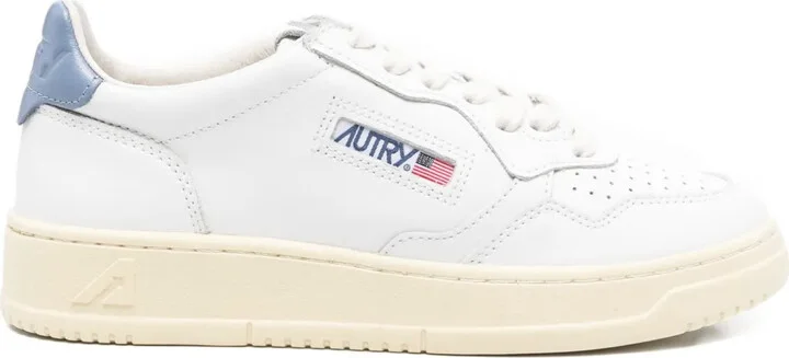 Medalist low-top sneakers