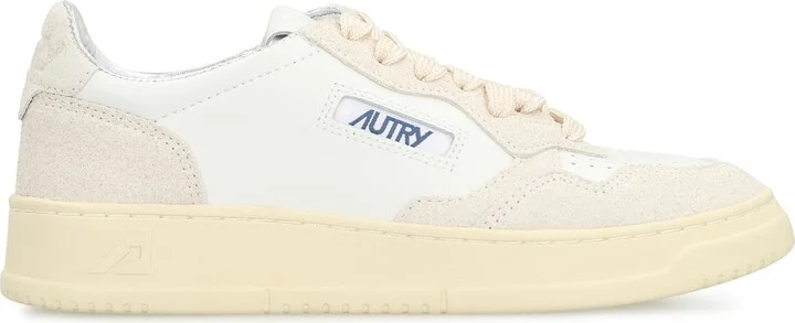 Medalist Low-top Sneakers
