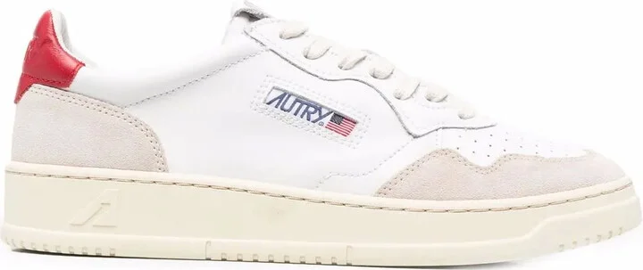 Medalist low-top sneakers