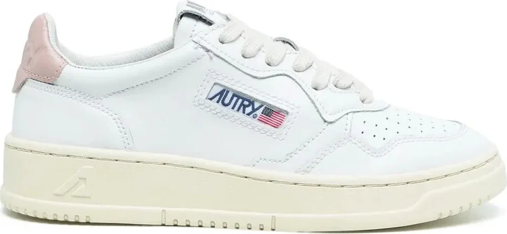 Medalist low-top sneakers