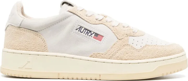 Medalist low-top sneakers