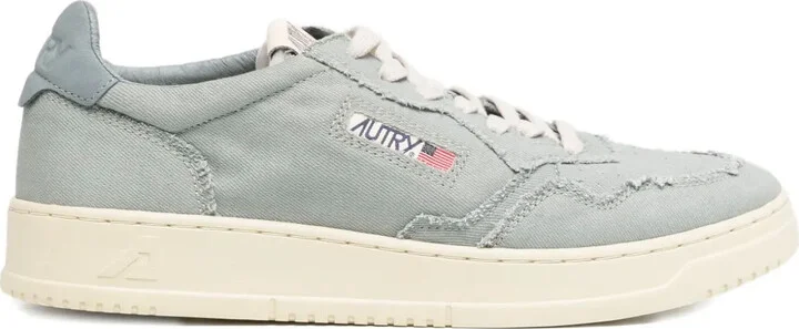Medalist low-top trainers