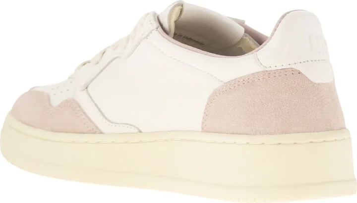 Medalist Low - White Leather And Suede Sneakers In Powder - Image 3