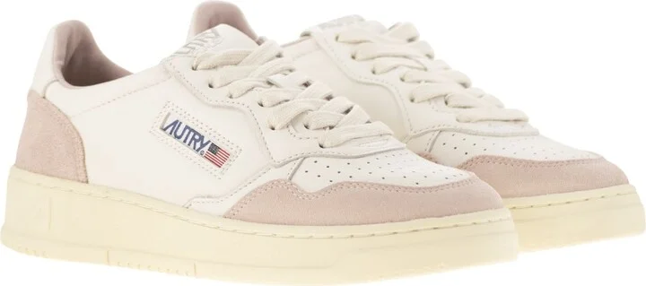 Medalist Low - White Leather And Suede Sneakers In Powder - Image 4